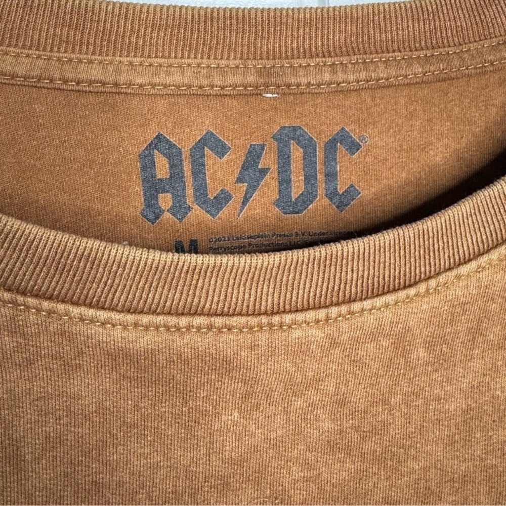 AC⚡️DC Pullover medium - Picture 2 of 2